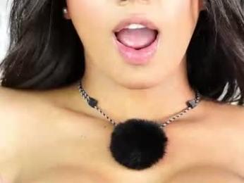 mia_rossi_7 — 在 chaturbate 直播的网络摄像头模特