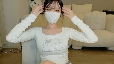 R-bonbon — 在 stripchat 直播的网络摄像头模特