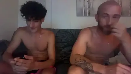 latenightbros — 在 stripchat 直播的网络摄像头模特