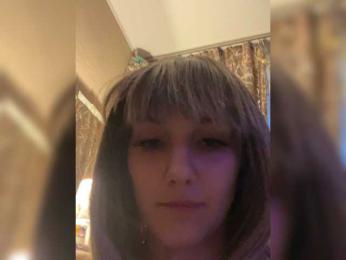 Ksyusha12 — 在 bongacams 直播的网络摄像头模特