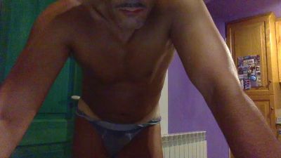 yadone79 — Cam4 stream photo (Sep 2026)