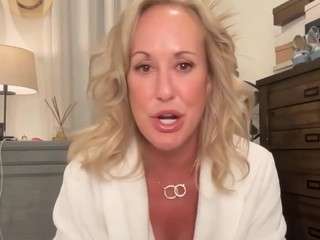 brandi-love — 在 camsoda 直播的网络摄像头模特