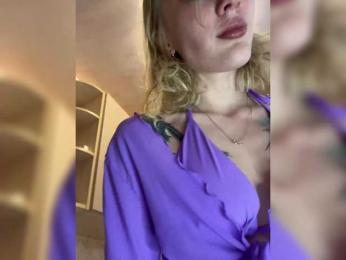 AlinnaAnnila — 在 bongacams 直播的网络摄像头模特