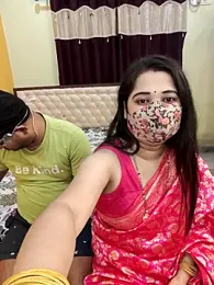 MONAJI_HOT — 在 stripchat 直播的网络摄像头模特