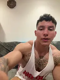 JAYCAM_ — 在 stripchat 直播的网络摄像头模特