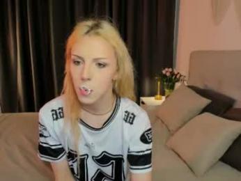 tiffany_king — 在 chaturbate 直播的网络摄像头模特