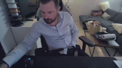 moi92160 — Cam4 stream photo (Mar 2026)