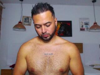 Chris Foster — 在 flirt4free 直播的网络摄像头模特