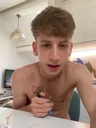Leonardo0606 — 在 stripchat 直播的网络摄像头模特