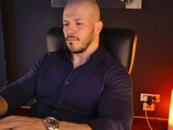 angeloeric — Chaturbate stream photo (Apr 2026)