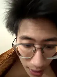 rdan13 — 在 stripchat 直播的网络摄像头模特