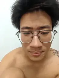 rdan13 — 在 stripchat 直播的网络摄像头模特