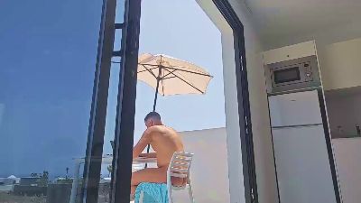 _BruceStrong_ — 在 cam4 直播的网络摄像头模特