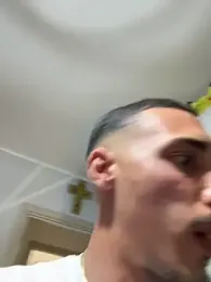 piccolo2002 — 在 stripchat 直播的网络摄像头模特