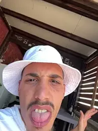 piccolo2002 — 在 stripchat 直播的网络摄像头模特