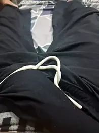 BeardKingoBack — 在 stripchat 直播的网络摄像头模特