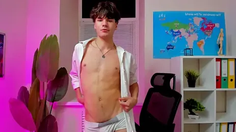 Kamal_Kramer — 在 stripchat 直播的网络摄像头模特