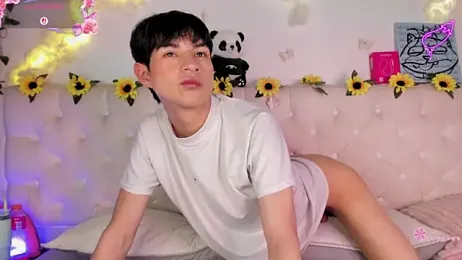 AleAurarashi — 在 stripchat 直播的网络摄像头模特