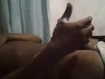 roro_thehoe — Stripchat stream photo (Nov 2025)