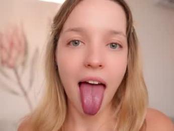 my_mia_ — 在 chaturbate 直播的网络摄像头模特