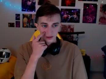 john_winx — 在 chaturbate 直播的网络摄像头模特