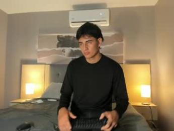 cleoandjames — Chaturbate stream photo (Apr 2026)