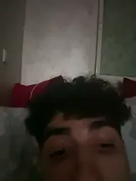 Adammhotty — 在 stripchat 直播的网络摄像头模特