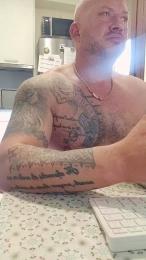 misteralexxx — 在 cam4 直播的网络摄像头模特