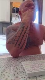 misteralexxx — 在 cam4 直播的网络摄像头模特