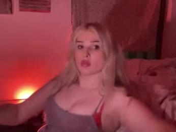 amaraerotica — 在 chaturbate 直播的网络摄像头模特