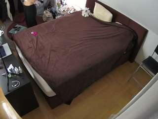 voyeurcam-julmodels-whitebed-2 — Camsoda stream photo (Mar 2026)