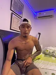 Ydiaz09 — 在 stripchat 直播的网络摄像头模特