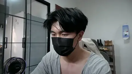 wuzhimao0207 — 在 stripchat 直播的网络摄像头模特