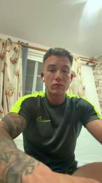 Cristiangonzaa — Cam4 stream photo (Apr 2026)