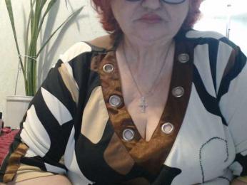 PeggySoft — 在 bongacams 直播的网络摄像头模特