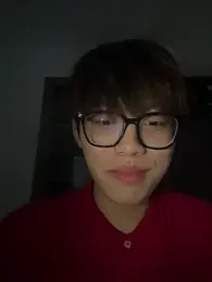 Ethan7063 — 在 stripchat 直播的网络摄像头模特