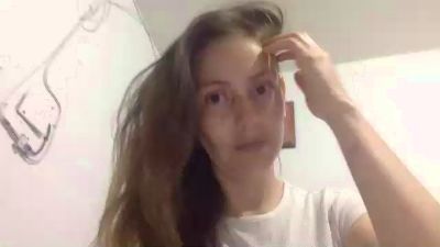 jasminalba — 在 cam4 直播的网络摄像头模特