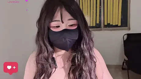 Vesper-333 — 在 stripchat 直播的网络摄像头模特
