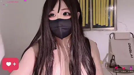 Vesper-333 — 在 stripchat 直播的网络摄像头模特