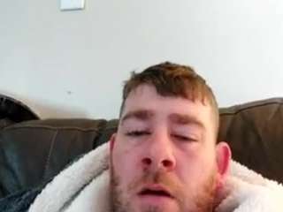 leafsman888 — 在 camsoda 直播的网络摄像头模特