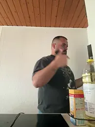 german_turk — 在 stripchat 直播的网络摄像头模特