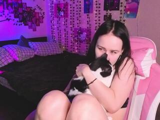 Naomi Brinx — Flirt4free profile photo
