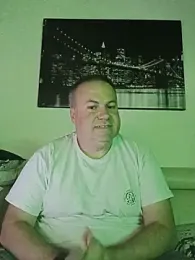 Pourleplasirs — Stripchat stream photo (May 2026)