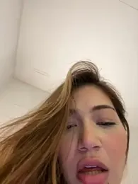 La_machi__ — Stripchat stream photo (Jun 2026)