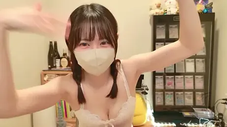 HIKARI_x0 — 在 stripchat 直播的网络摄像头模特