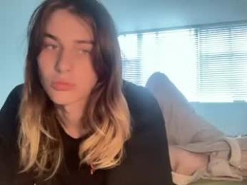 lizzylonestar — Chaturbate stream photo (Aug 2026)