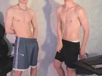 nicky_mart — 在 chaturbate 直播的网络摄像头模特