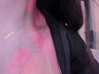 maddy_rios — 在 chaturbate 直播的网络摄像头模特