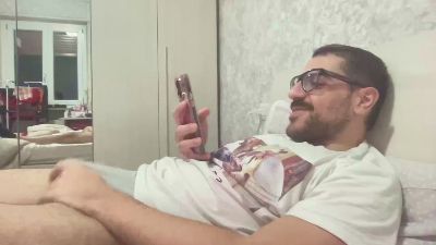 Giovannuzz — Cam4 stream photo (Dec 2025)