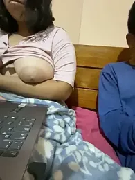 Maferyale — Stripchat stream photo (May 2025)